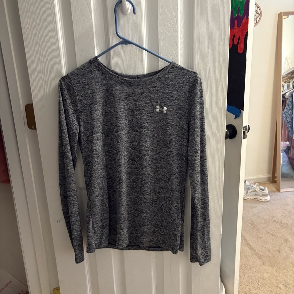 Under Armour Heathered Black Long Sleeve Top